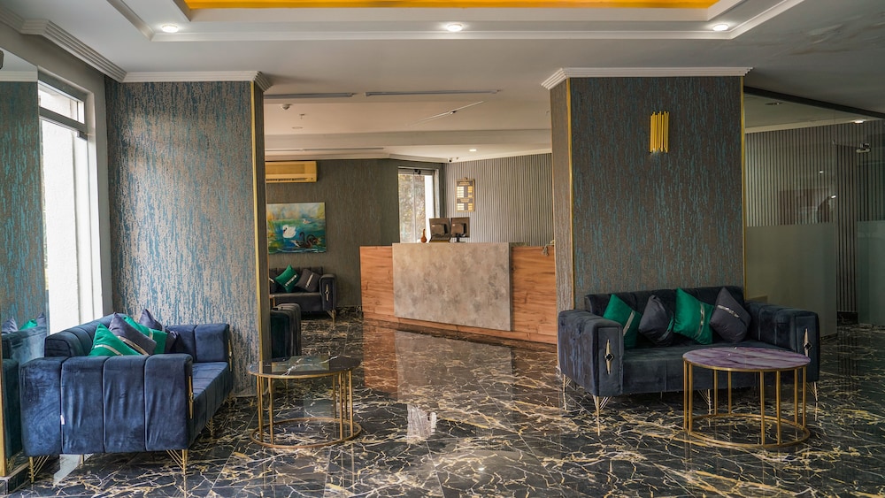 Grand Alisa Hotel — Hotel building in Alanya