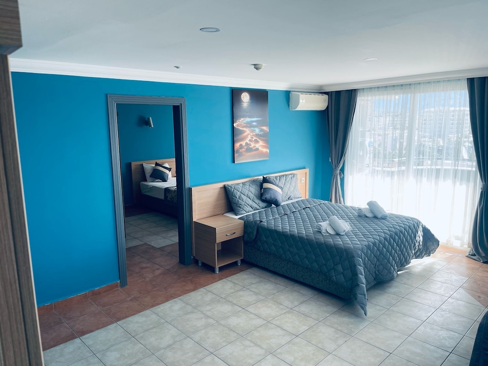 Grand Alisa Hotel — Hotel rooms in Alanya