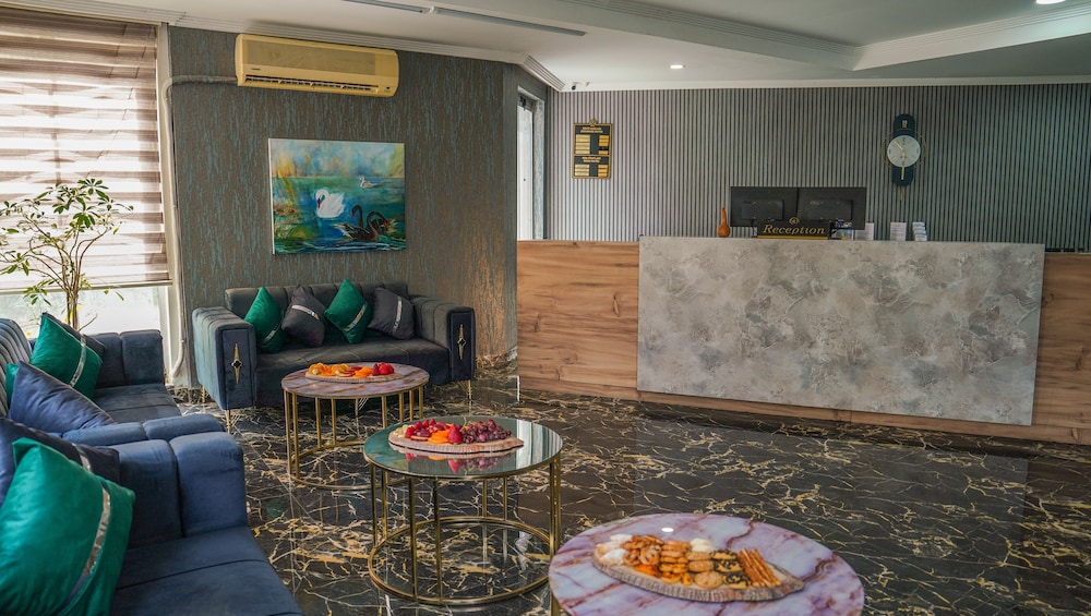 Grand Alisa Hotel — Hotel building in Alanya