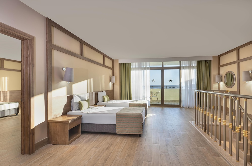 Xafira Deluxe Resort & Spa - All Inclusive — Alanya