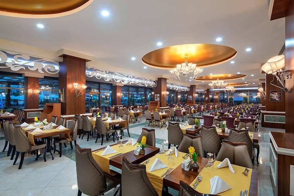 Xafira Deluxe Resort & Spa - All Inclusive — Restaurant in Alanya
