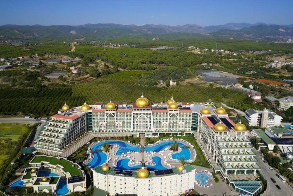 Xafira Deluxe Resort & Spa - All Inclusive — Outdoor in Alanya
