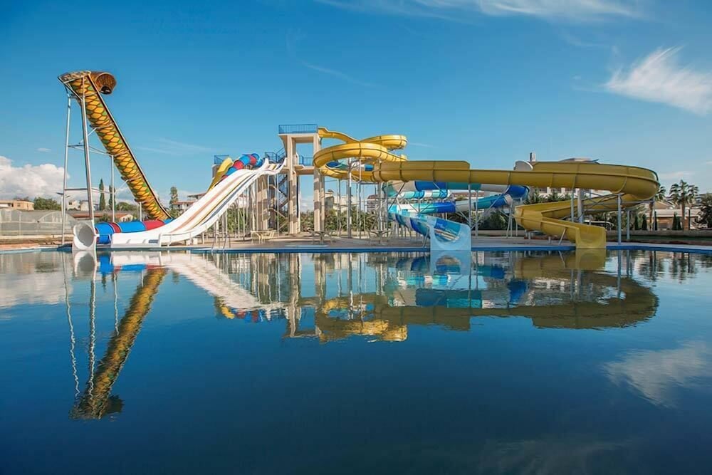 Xafira Deluxe Resort & Spa - All Inclusive — Pool in Alanya