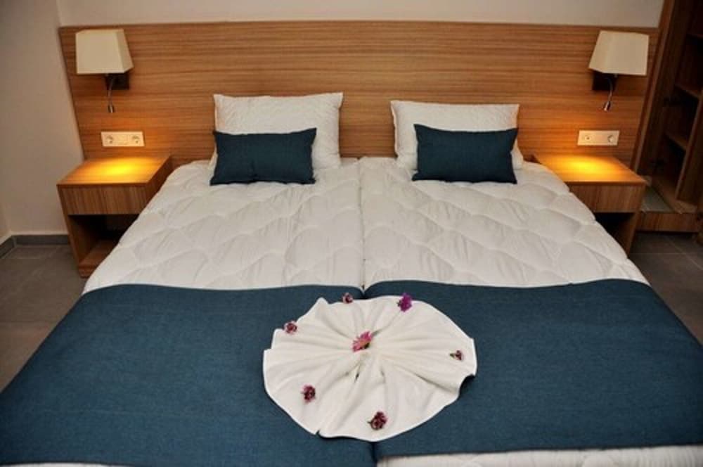 Kleopatra Tuna Apart Hotel — Hotel rooms in Alanya