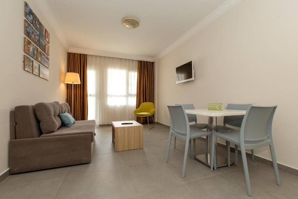 Kleopatra Tuna Apart Hotel — Hotel rooms in Alanya
