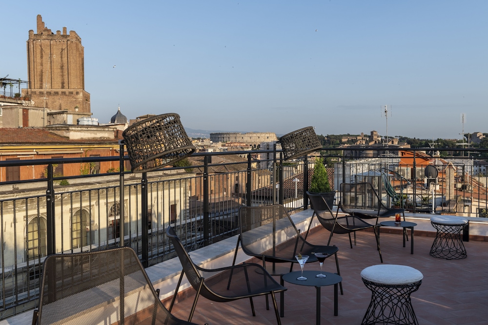 H10 Palazzo Galla — Attractions in the area in Rome, Lazio