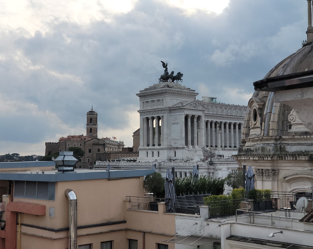 H10 Palazzo Galla — Attractions in the area in Rome, Lazio