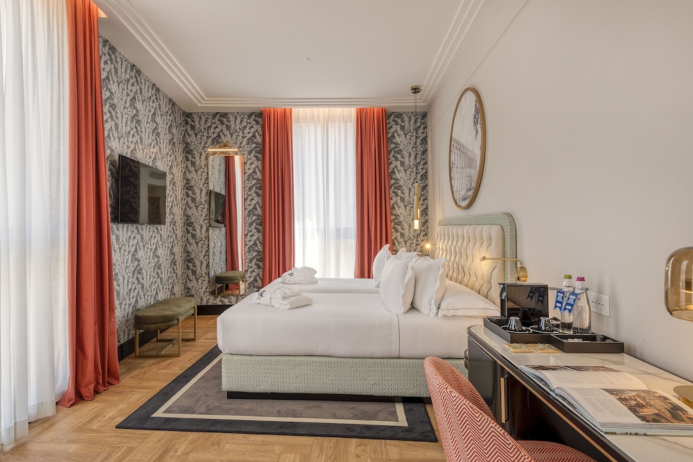 H10 Palazzo Galla — Hotel rooms in Rome, Lazio