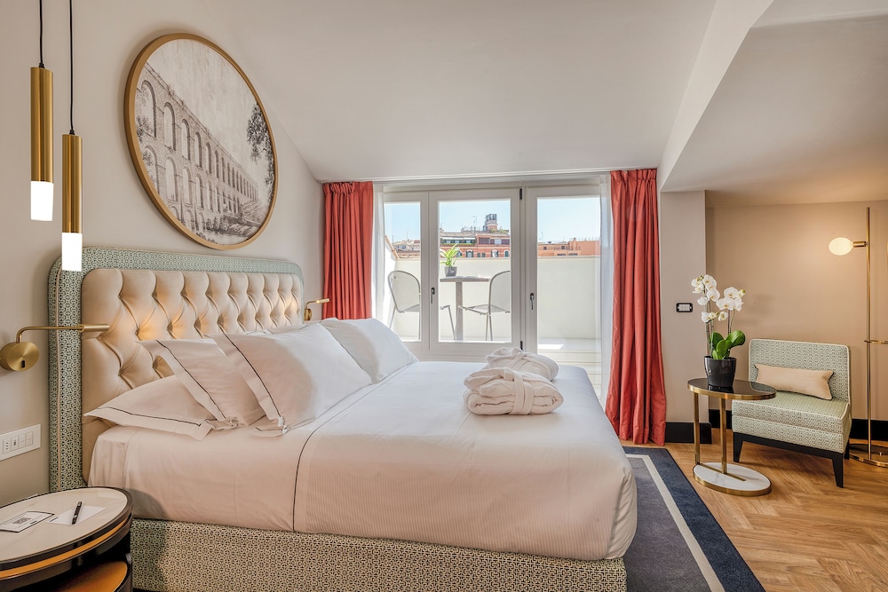H10 Palazzo Galla — Hotel rooms in Rome, Lazio