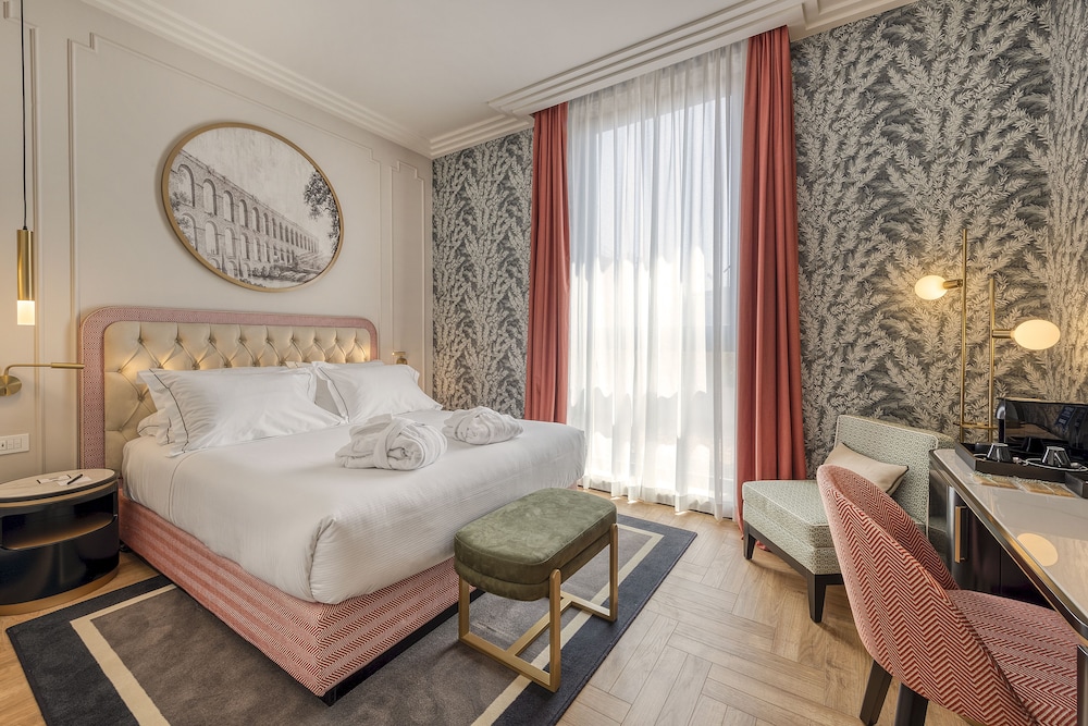 H10 Palazzo Galla — Hotel rooms in Rome, Lazio