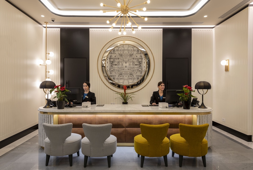 H10 Palazzo Galla — Hotel building in Rome, Lazio