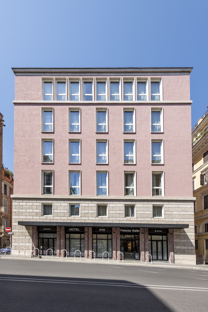 H10 Palazzo Galla