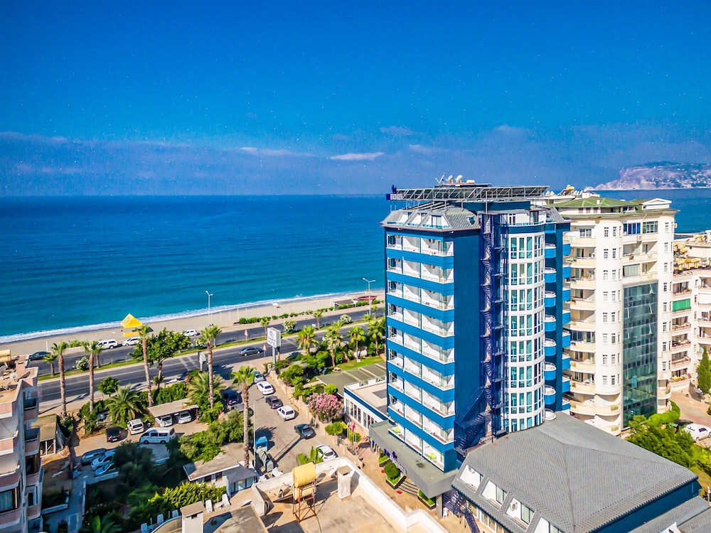 Arsi Blue Beach Hotel — Hotel building in Alanya
