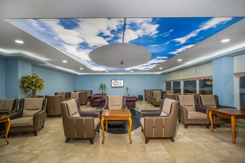 Arsi Blue Beach Hotel — Hotel building in Alanya