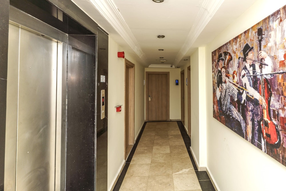 Arsi Blue Beach Hotel — Hotel building in Alanya