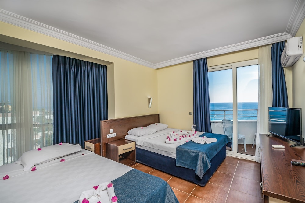 Arsi Blue Beach Hotel — Hotel rooms in Alanya