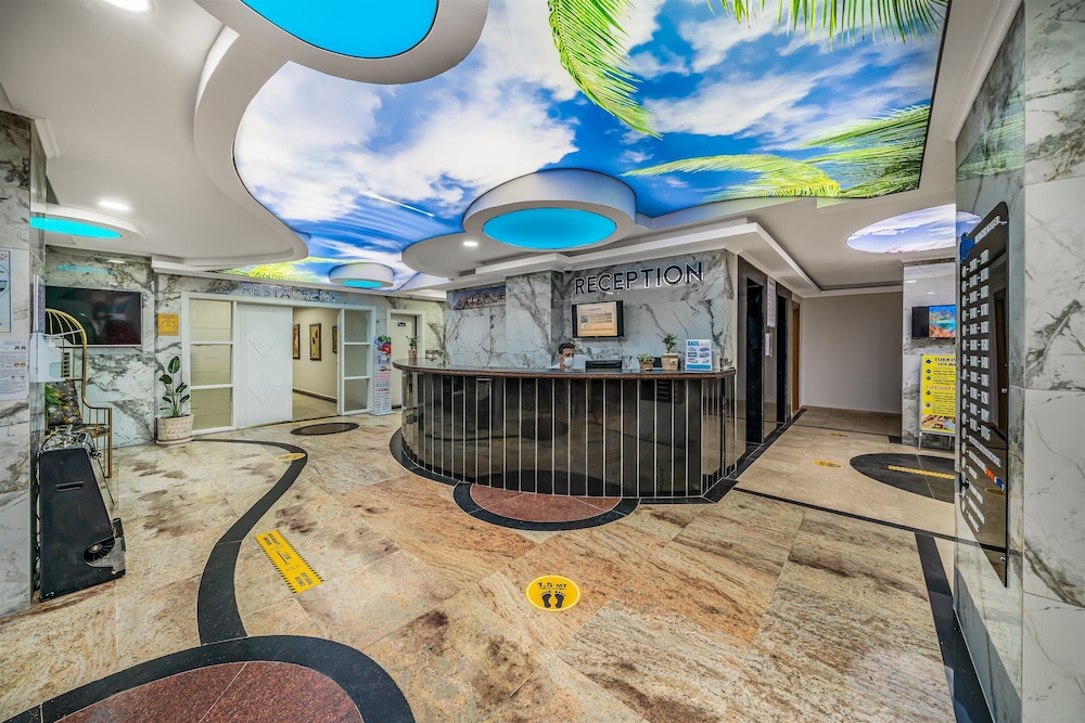 Arsi Blue Beach Hotel — Hotel building in Alanya