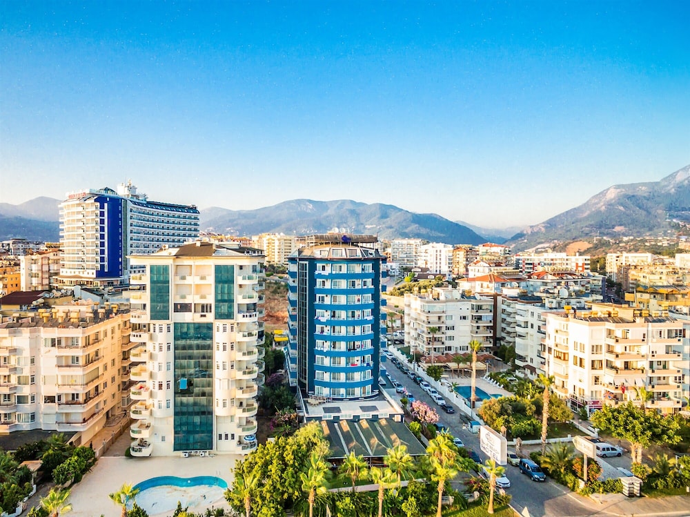 Arsi Blue Beach Hotel — Hotel building in Alanya