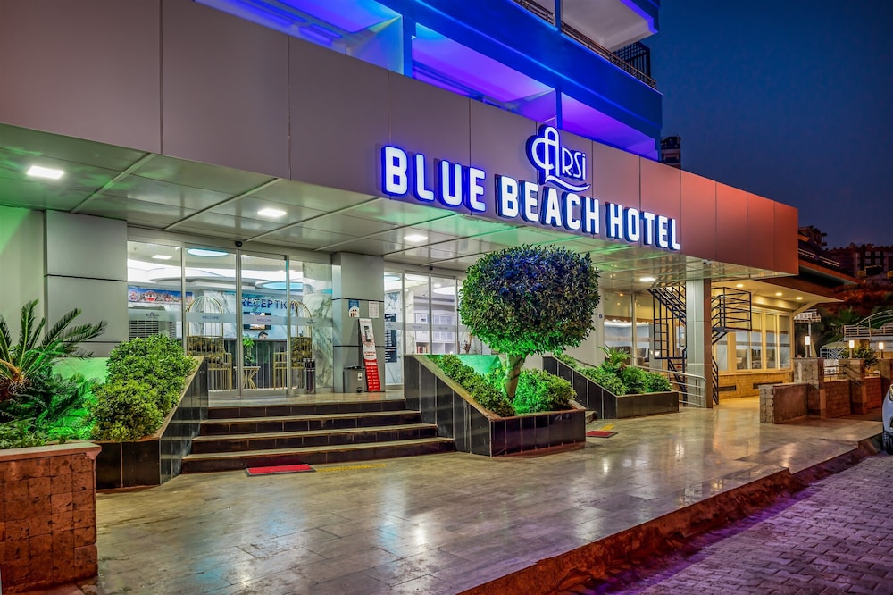Arsi Blue Beach Hotel — Hotel building in Alanya