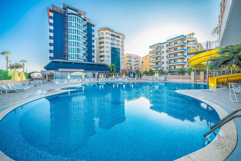 Arsi Blue Beach Hotel — Main photo in Alanya