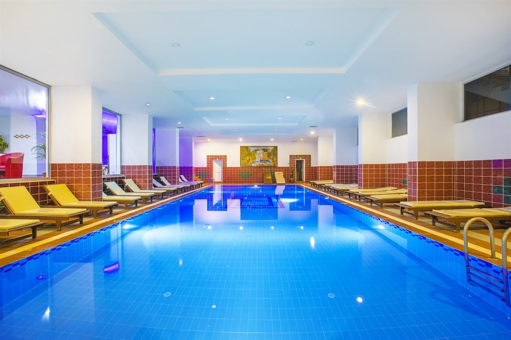 Arsi Blue Beach Hotel — Swimming pool in Alanya