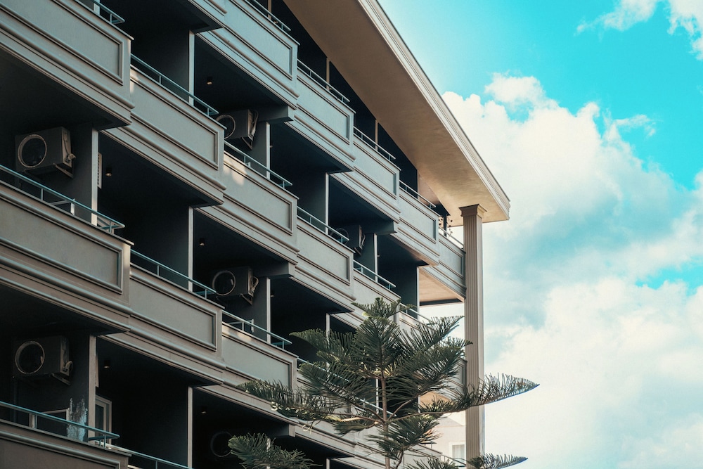 Novis Hotel Cleopatra — Hotel building in Alanya