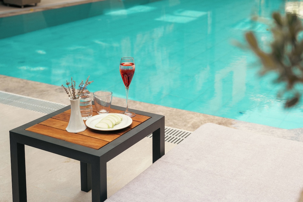 Novis Hotel Cleopatra — Swimming pool in Alanya