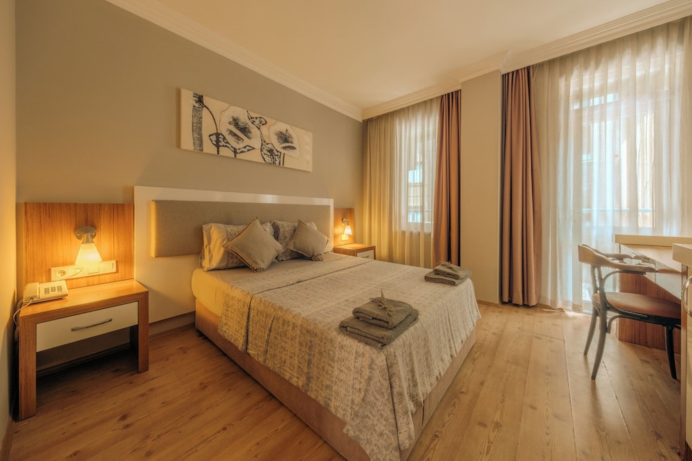 Novis Hotel Cleopatra — Hotel rooms in Alanya