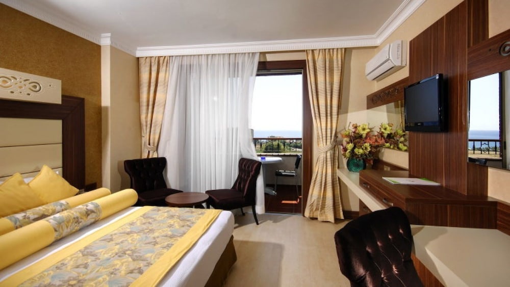 Noxinn Club Hotel — Hotel rooms in Alanya