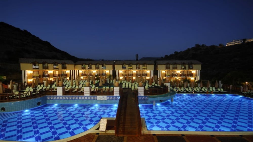 Noxinn Club Hotel — Swimming pool in Alanya