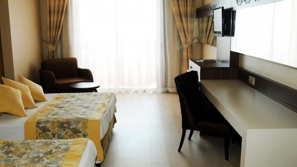 Noxinn Club Hotel — Hotel rooms in Alanya