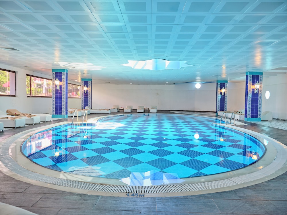 Noxinn Club Hotel — Swimming pool in Alanya
