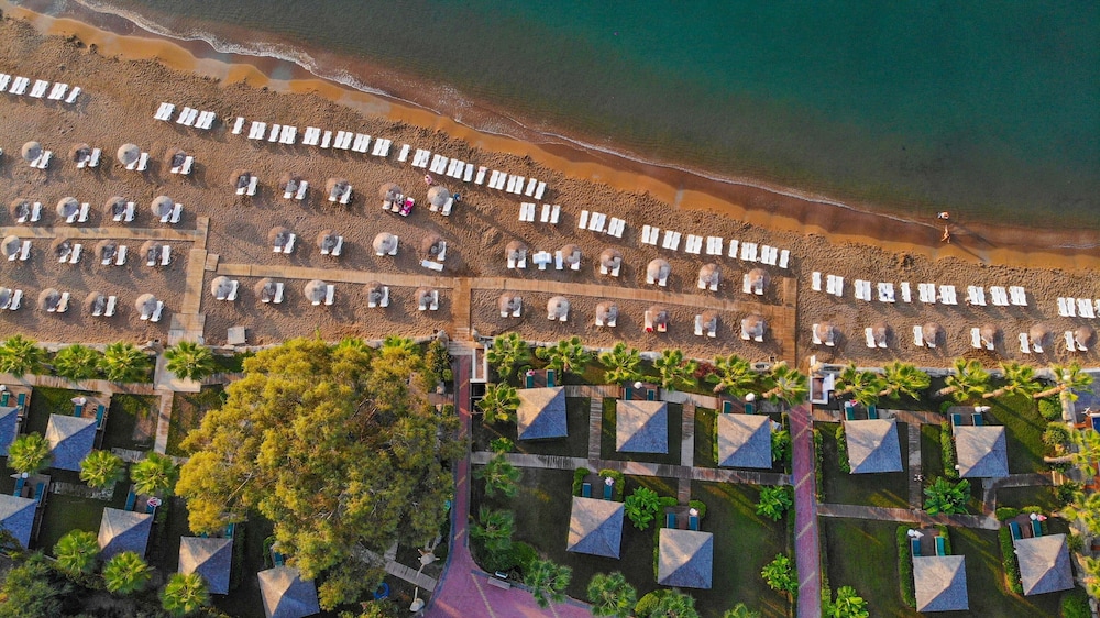 Eftalia Marin Resort Hotel — Beach in Alanya