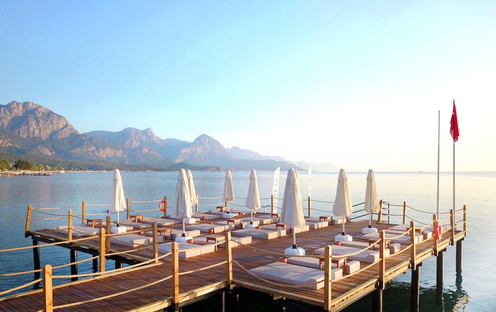 Imperial Turkiz Resort Hotel - All inclusive — Restaurant & bars in Kemer