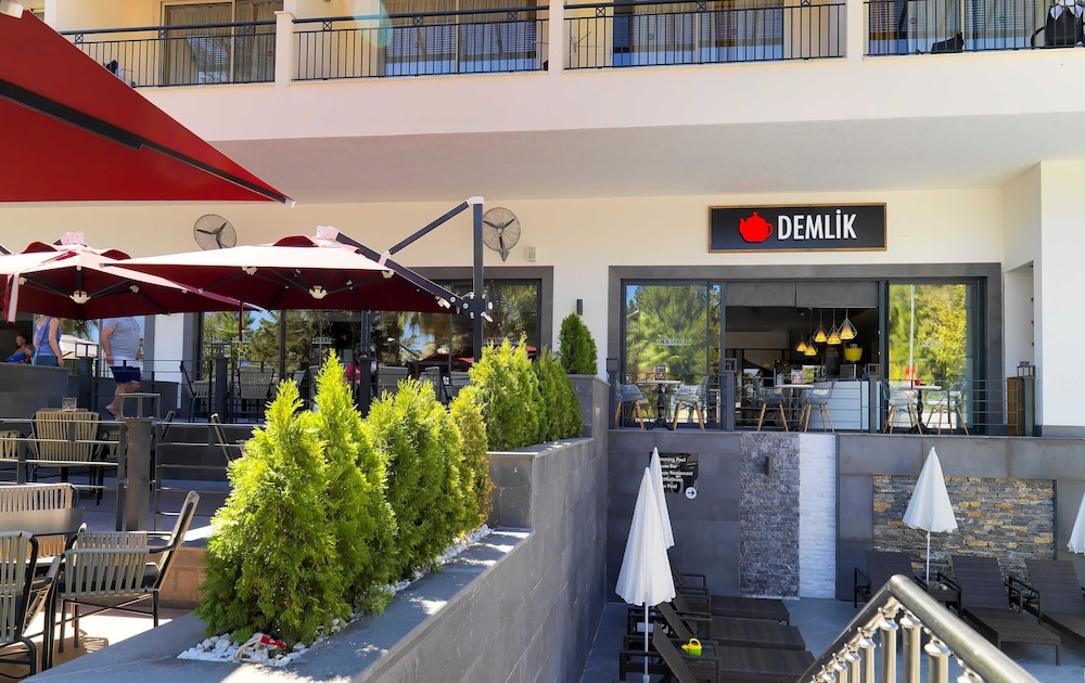 Imperial Turkiz Resort Hotel - All inclusive — Restaurant & bars in Kemer