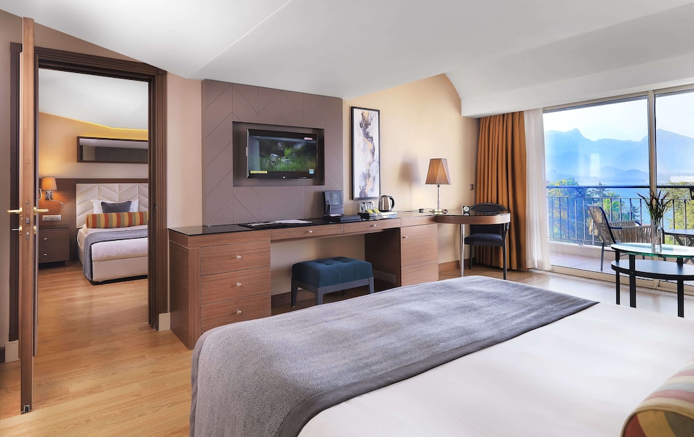 Imperial Turkiz Resort Hotel - All inclusive — Hotel rooms in Kemer