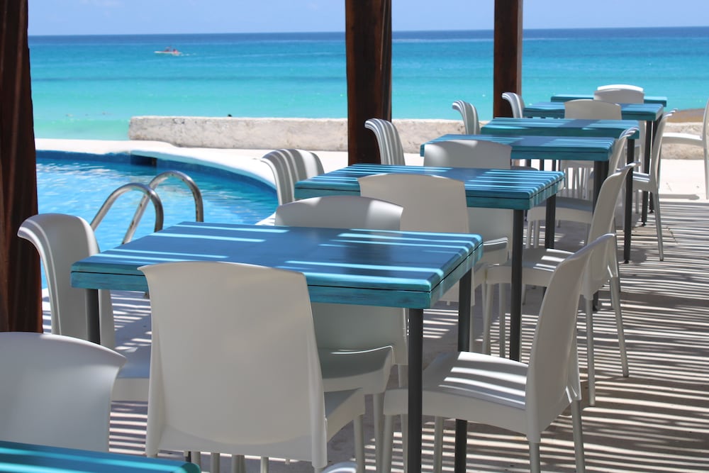 Cyan Cancun Resort & Spa — Restaurant & bars in Cancun, Quintana Roo