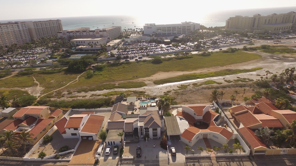Modern Hotel Aruba — Attractions in the area in Noord, Aruba