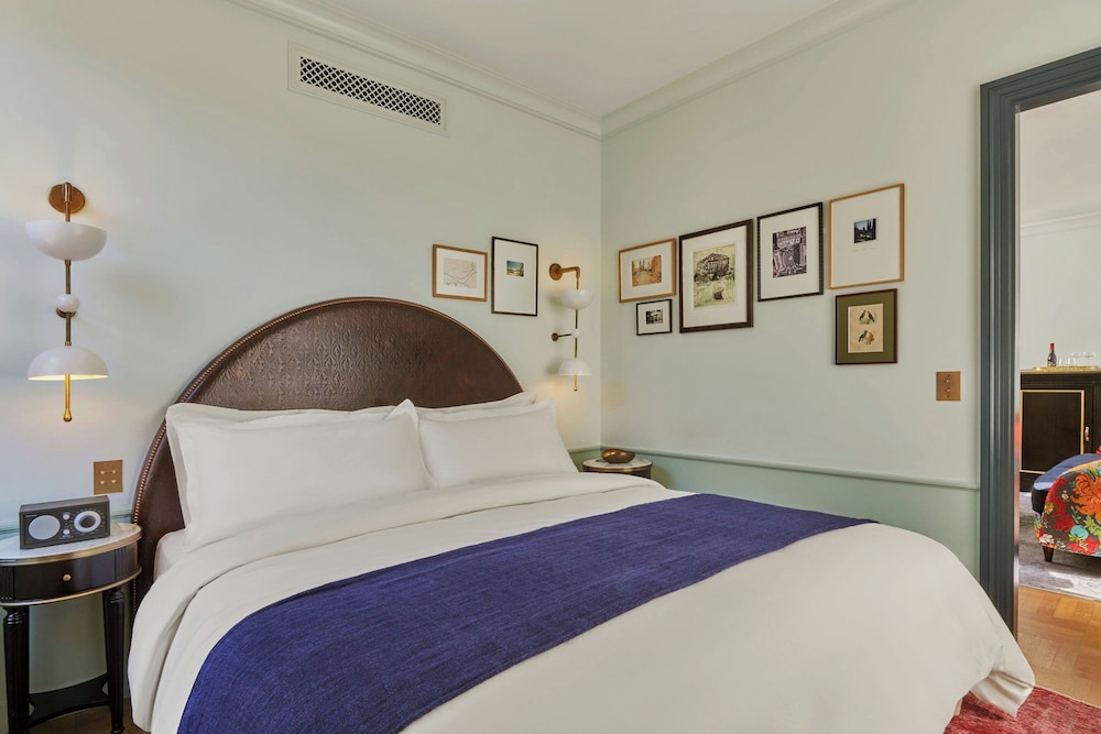 Hotel Per La, Autograph Collection — Hotel rooms in Los Angeles, California