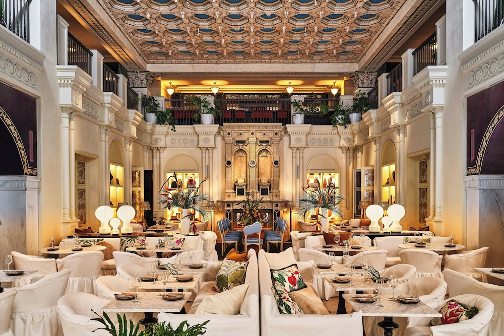 Hotel Per La, Autograph Collection — Restaurant & bars in Los Angeles, California