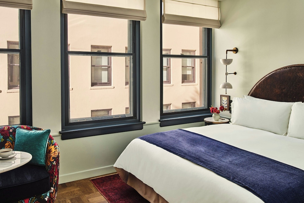 Hotel Per La, Autograph Collection — Hotel rooms in Los Angeles, California