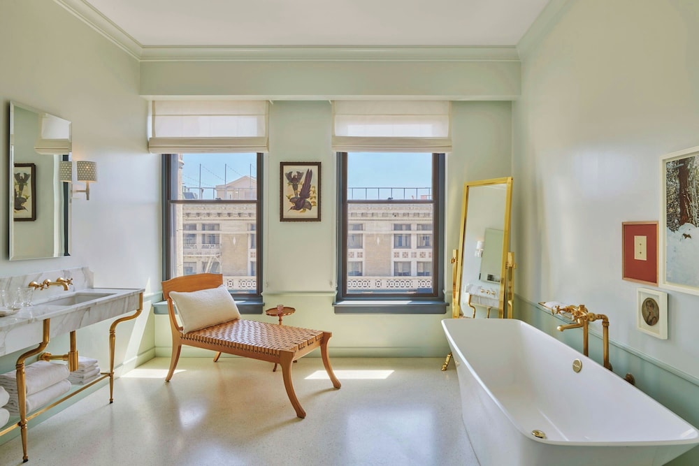 Hotel Per La, Autograph Collection — Hotel rooms in Los Angeles, California