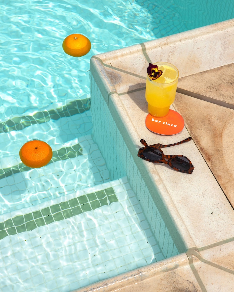 Hotel Per La, Autograph Collection — Swimming pool in Los Angeles, California