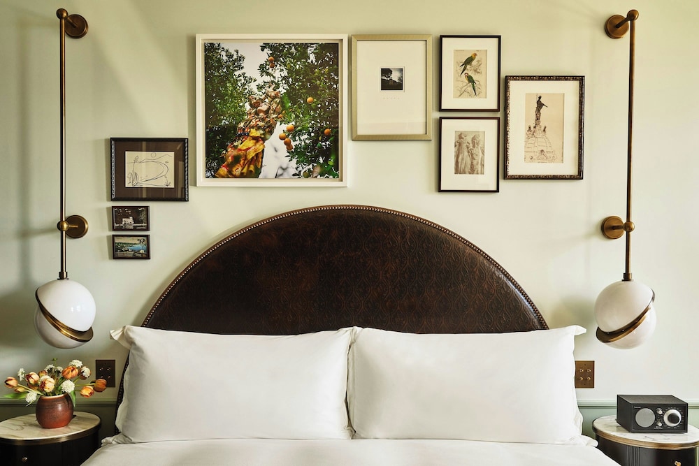 Hotel Per La, Autograph Collection — Hotel rooms in Los Angeles, California
