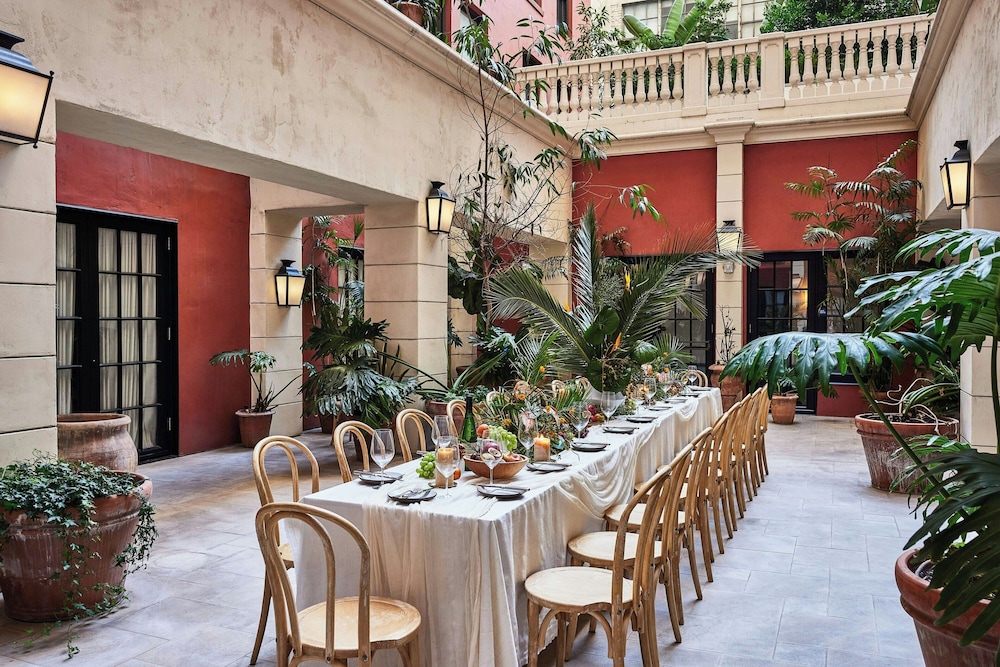 Hotel Per La, Autograph Collection — Restaurant & bars in Los Angeles, California
