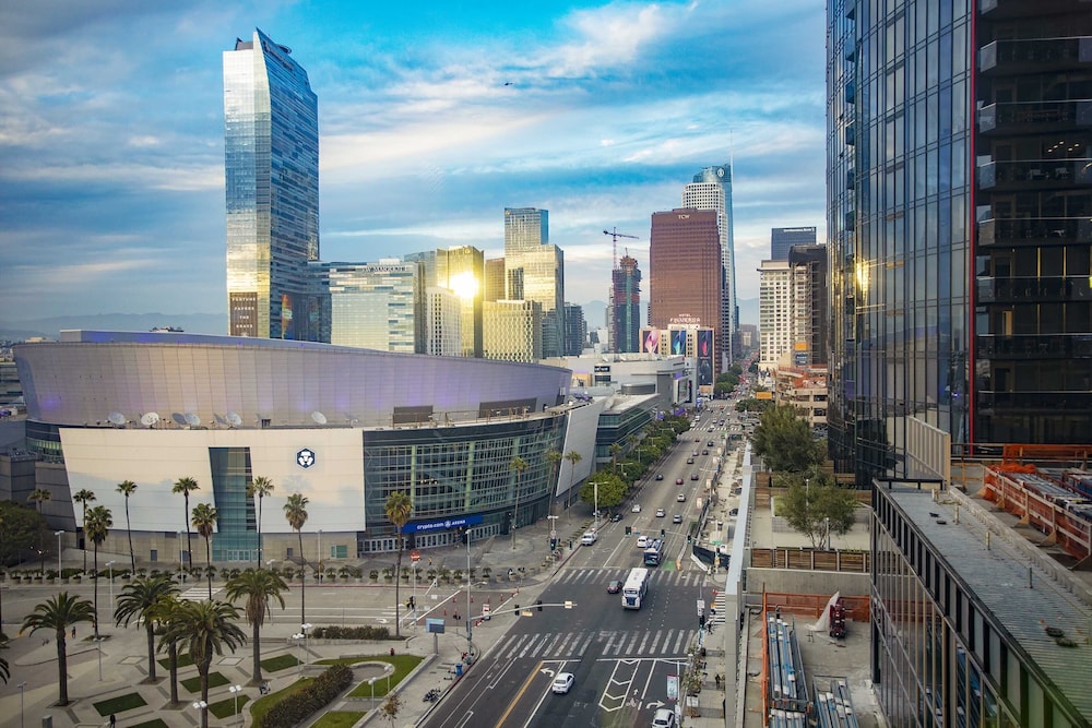 Moxy Downtown Los Angeles — Attractions in the area in Los Angeles, California