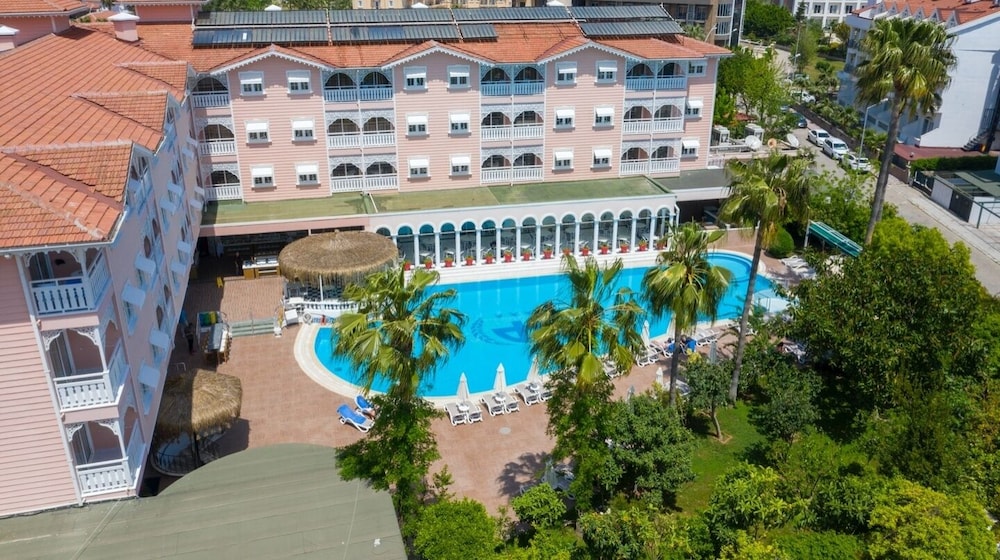 Pashas Princess by Werde Hotels Adult Only (+16) - All inclusive — Swimming pool in Kemer