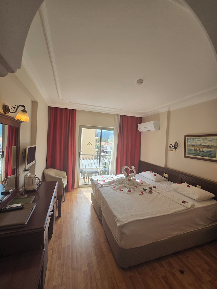 Stella Hotel — Hotel rooms in Kemer
