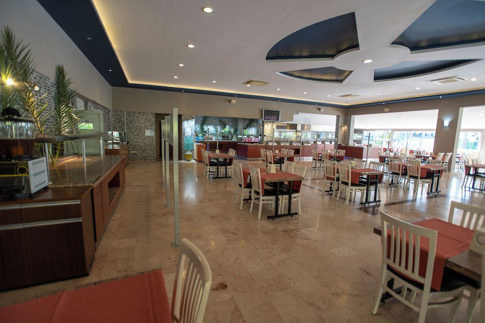 Stella Hotel — Restaurant & bars in Kemer