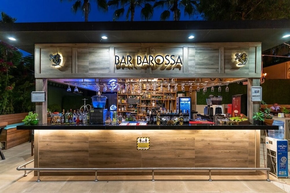 L'ancora Beach Hotel — Restaurant & bars in Kemer